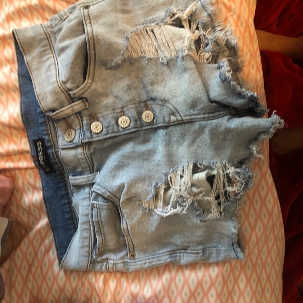 Express jean shorts size 4